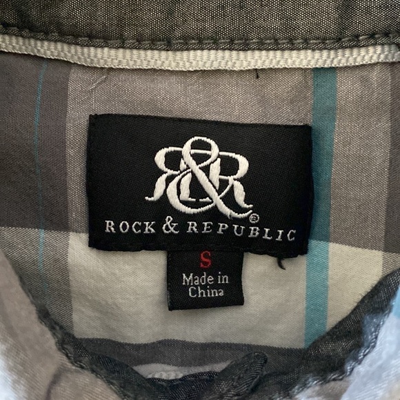 Rock & Republic Plaid Short Sleeve Button Up Shirt - Picture 4 of 6